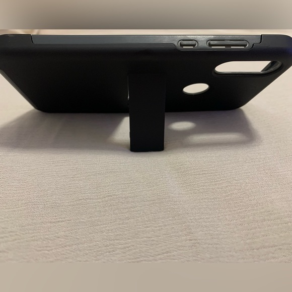 Moto E KICK | Dual-Layer Protective Kickstand Case Metro by T-Mobile - Picture 8 of 15